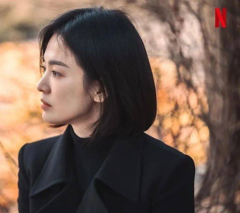 宋慧乔重回大荧幕状态好得出奇，从清纯美少女到知性御姐，一起看看她的演艺之路吧！
