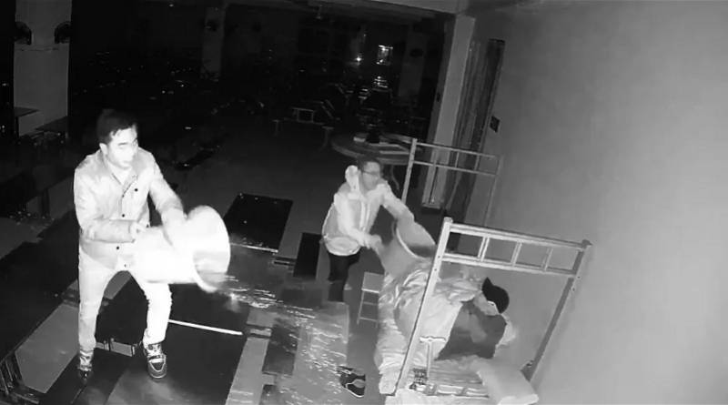 长沙讨债老人深夜遭泼冷水，涉事中学负责人被约谈！警方调查