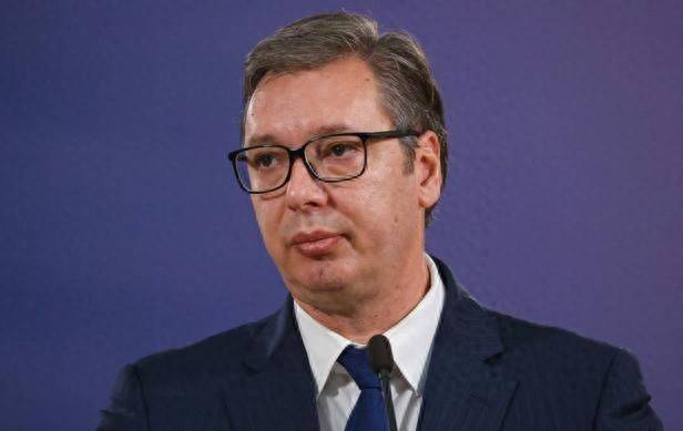 3国下最后通牒，领事馆被关闭，总统专机被禁飞？俄外交部反将一军