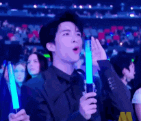 这场晚会台下简直是追星现场,名场面太多了吧?