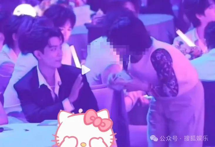 这场晚会台下简直是追星现场,名场面太多了吧?