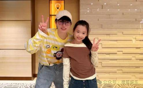 这场晚会台下简直是追星现场,名场面太多了吧?