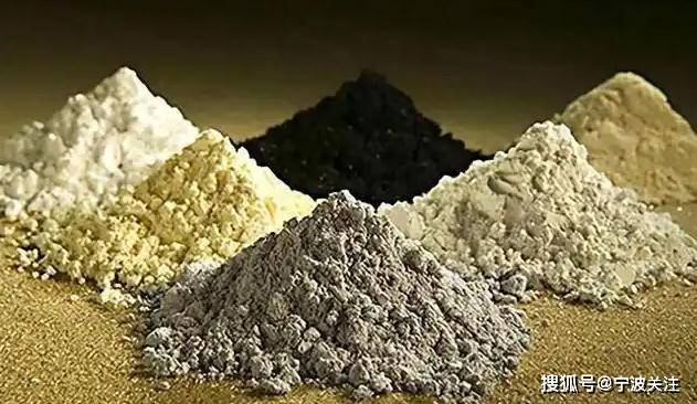 终于24小时内就怂了！特朗普怂了！我们下周没什么大风险了