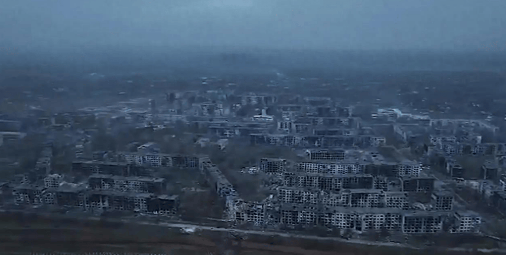 红军城的战役或以彻底结束，乌克兰“第三首都”也沦陷，雪崩式失败在等着泽连斯基