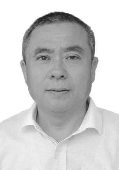 江西一中学党总支书记查看屋顶漏水时意外坠亡，教体局：屋顶有积水，他不慎滑坠