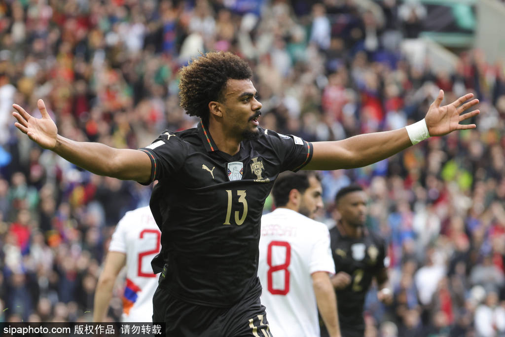 直通世界杯!世预赛-C罗停赛B费戴帽 葡萄牙9-1亚美尼亚